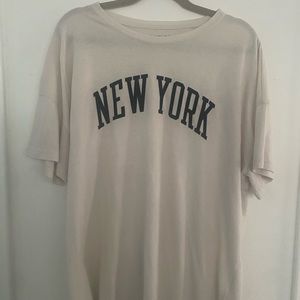 Abercrombie oversized New York graphic tee.
